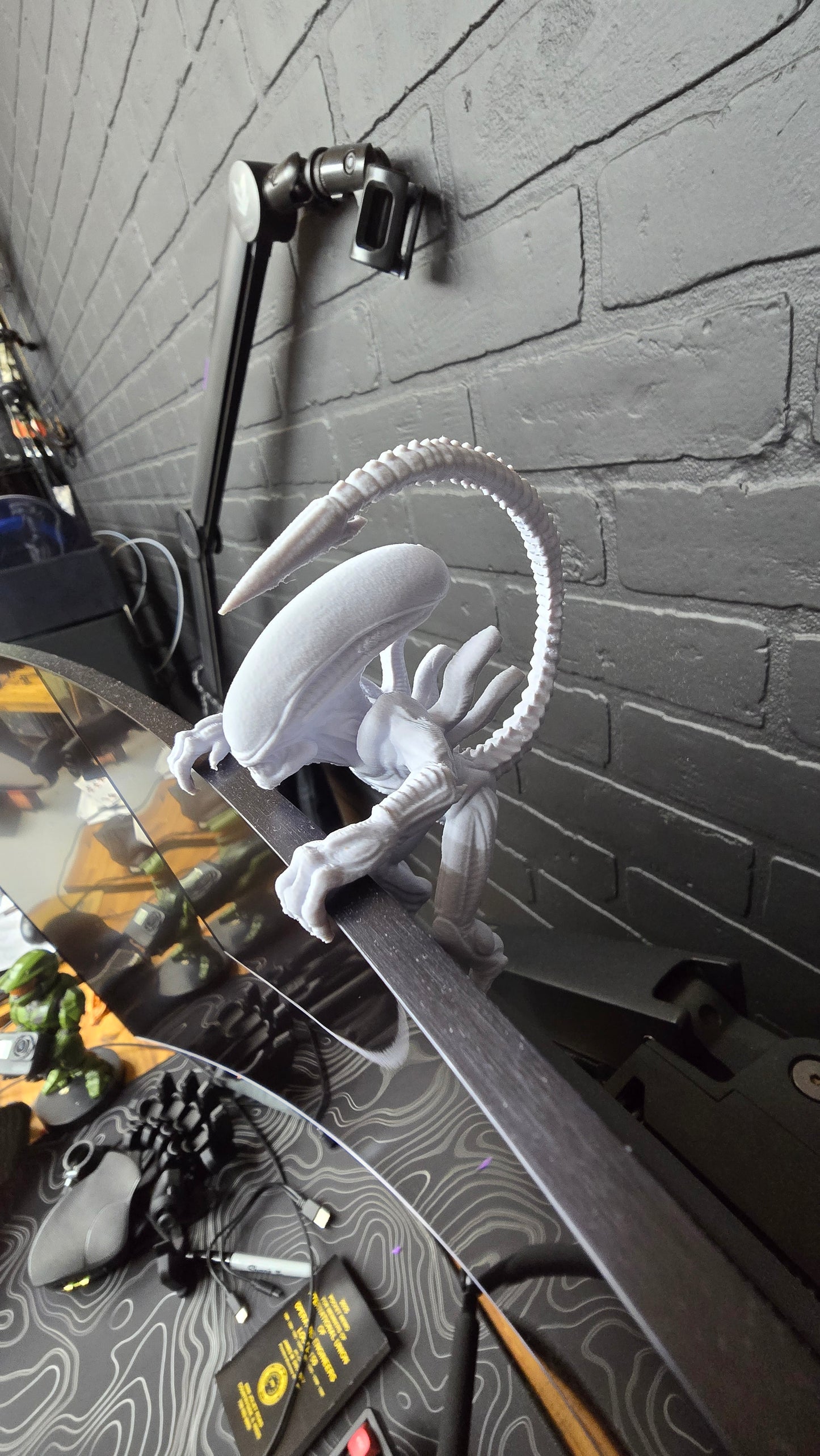 Alien Xenomorph Monitor Buddy