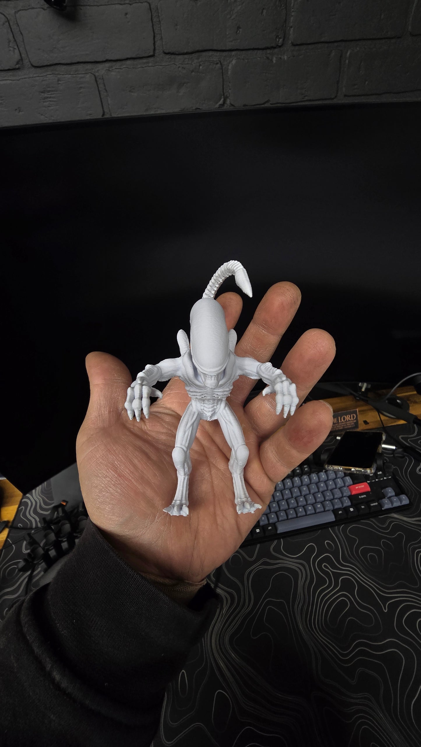 Alien Xenomorph Monitor Buddy